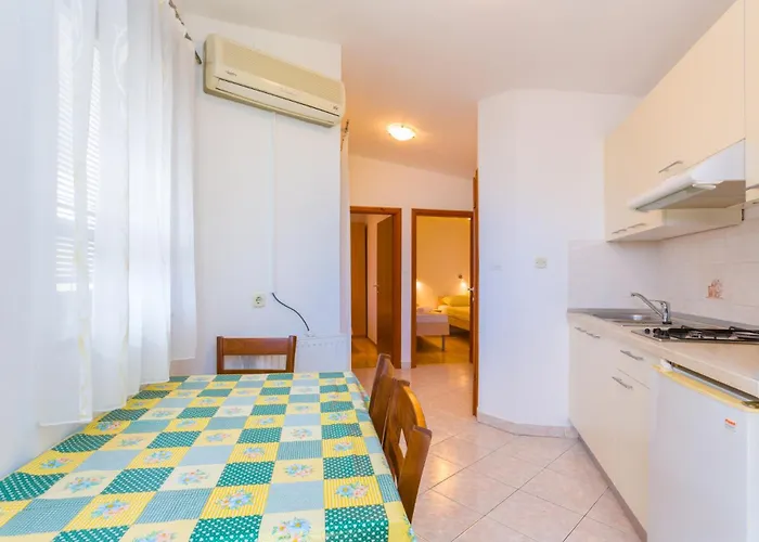 Barbic - Ng - Mpolo Apartament