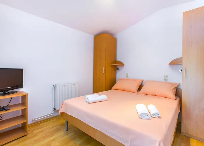 Barbic - Ng - Mpolo Apartament